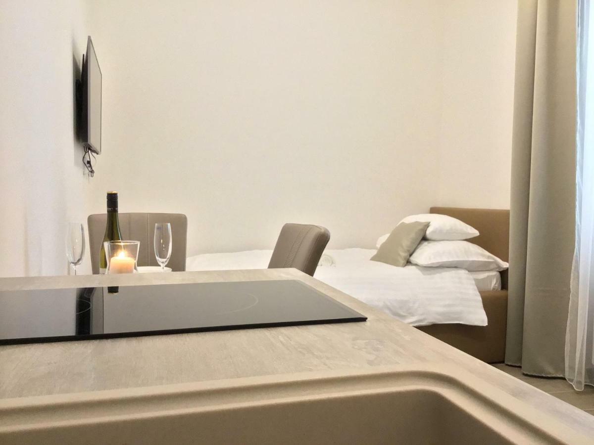 Euro Apartments Lidicka 39 Бърно Екстериор снимка